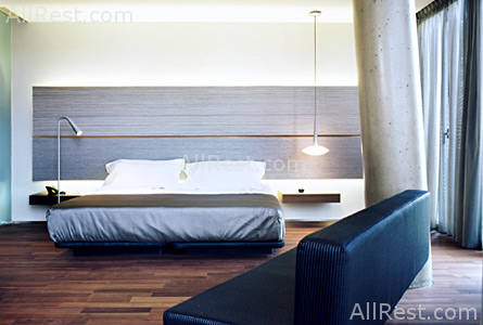 B Hotel 7